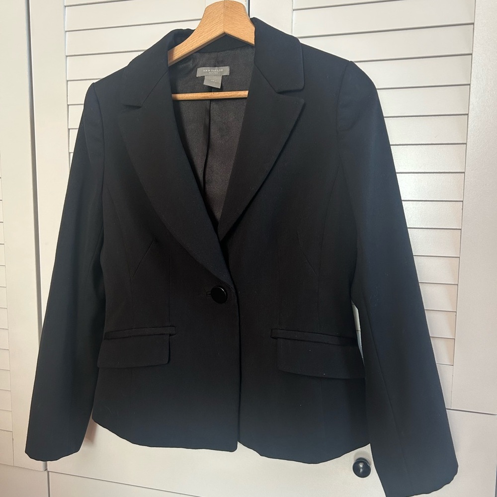 Ann Taylor Classic Black Blazer